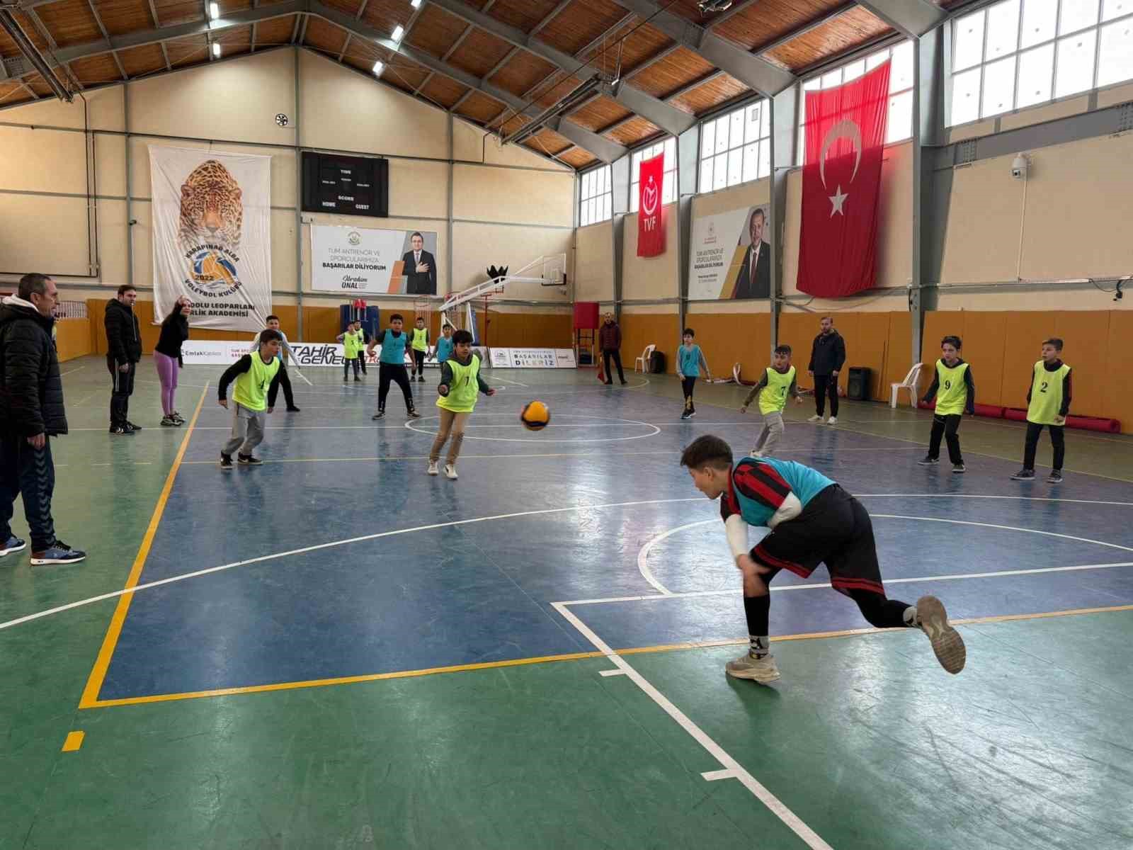 Karapınar’da Geleneksel Çocuk Oyunları Turnuvaları başladı
?v=1