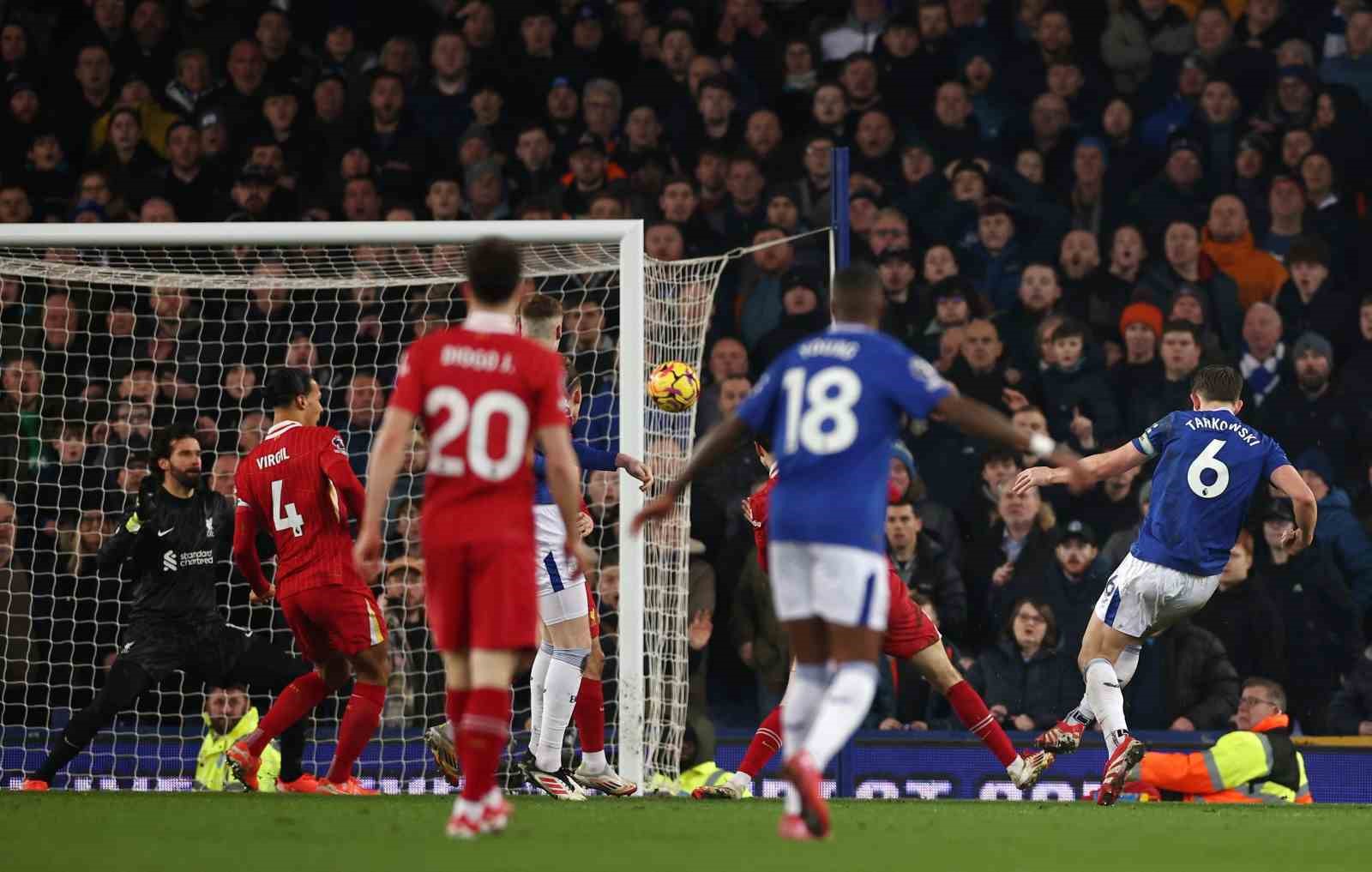 Liverpool derbisinde Everton 90+8’de puanı kaptı
?v=1