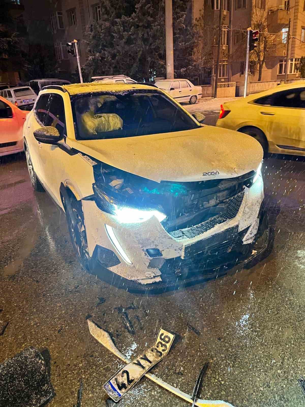 Konya’da otomobiller çarpıştı: 1 yaralı
?v=1