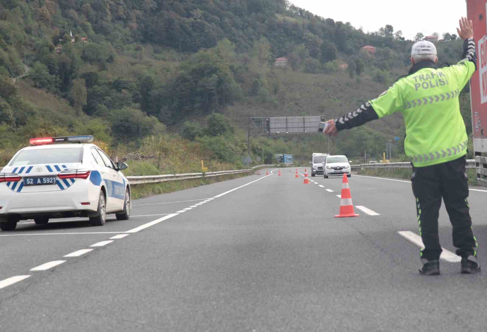 Ordu’da bir haftada yaklaşık 13 bin araç ve sürücüsü denetlendi
?v=1