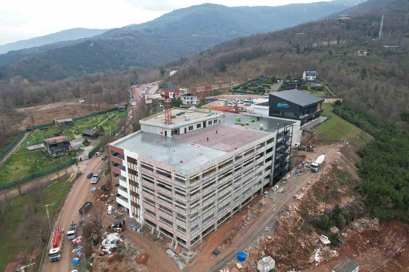 Kartepe Teleferikte katlı otopark gün sayıyor
?v=1