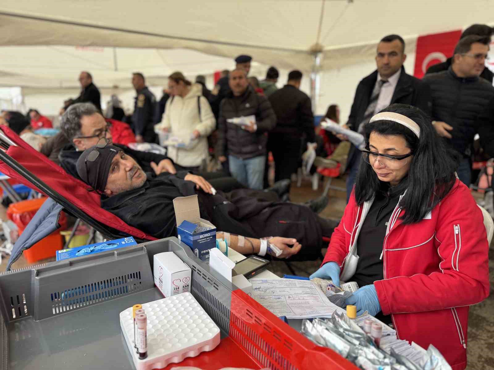 Türk Kızılay, Mersin’de kan bağışı kampanyası düzenledi
?v=1