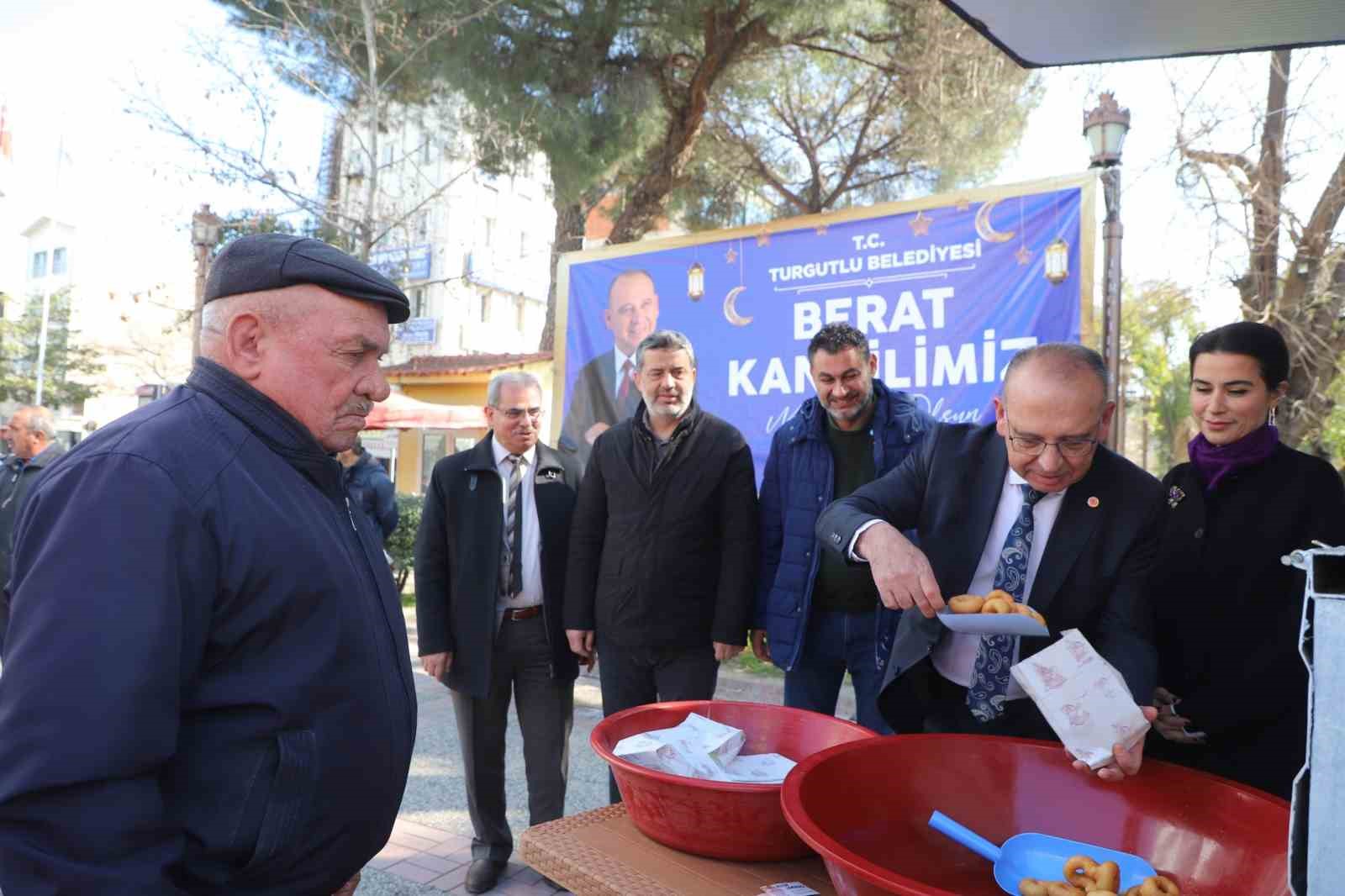 Turgutlu Belediyesinden Berat Kandili’nde lokma hayrı
?v=1