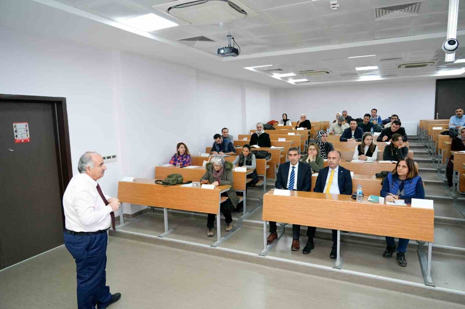 Adıyaman Üniversitesi’nde su verimliliği eğitimi düzenlendi
?v=1