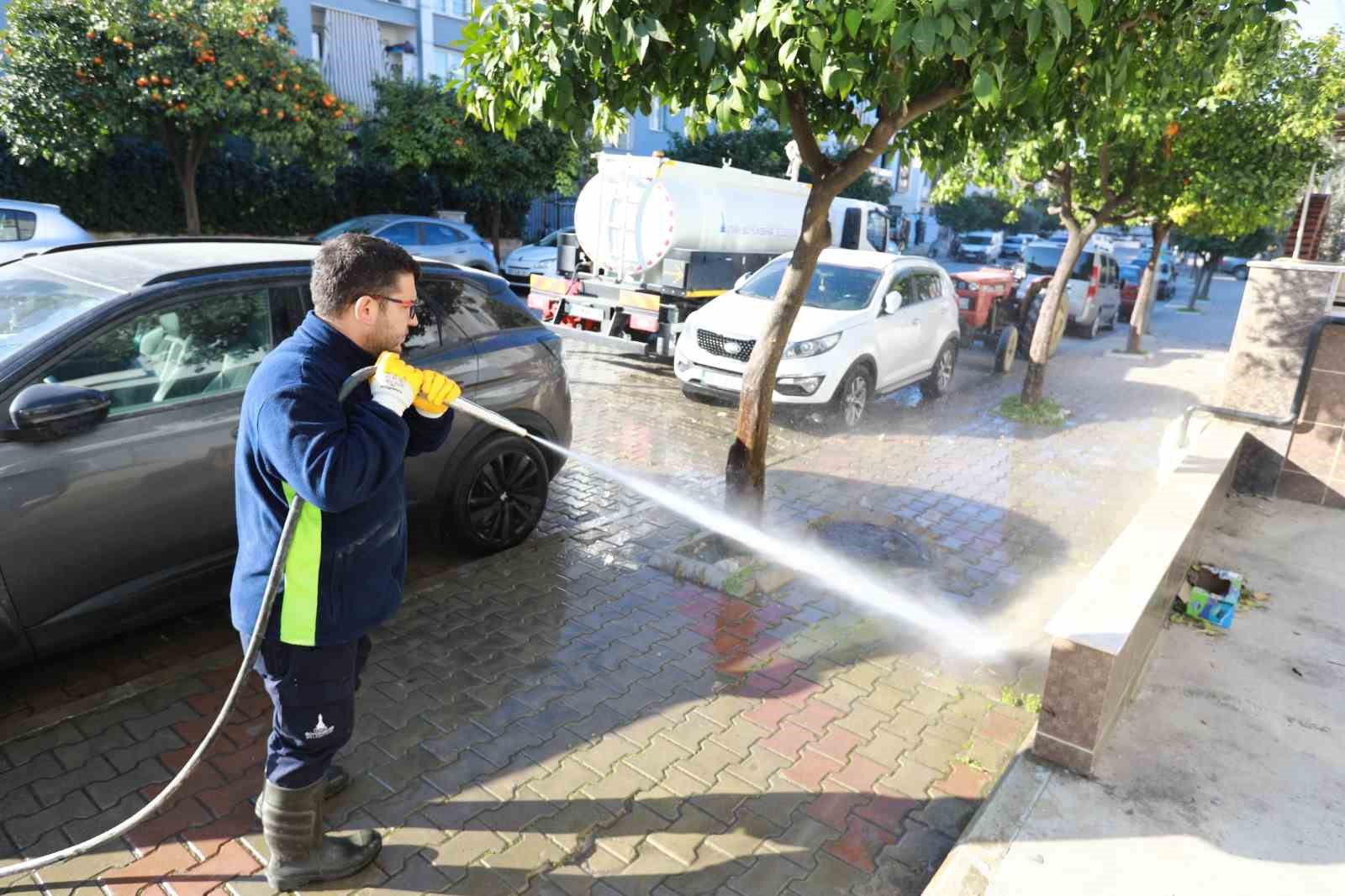 Selçuk sokaklarında temizlik harekâtı
