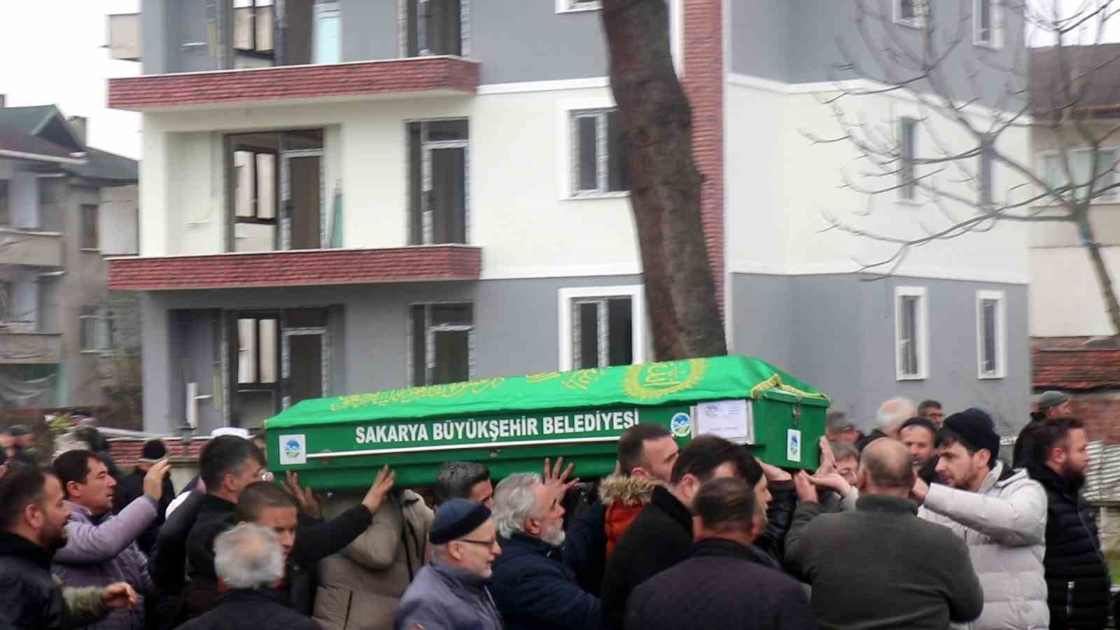 Polisin vurduğu eski kayınpederi son yolculuğuna uğurlandı
