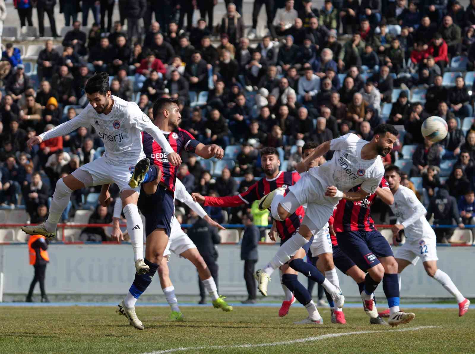 TFF 3. Lig: Kırıkkale FK: 3 - Zonguldak Spor Futbol Kulübü: 0
?v=1