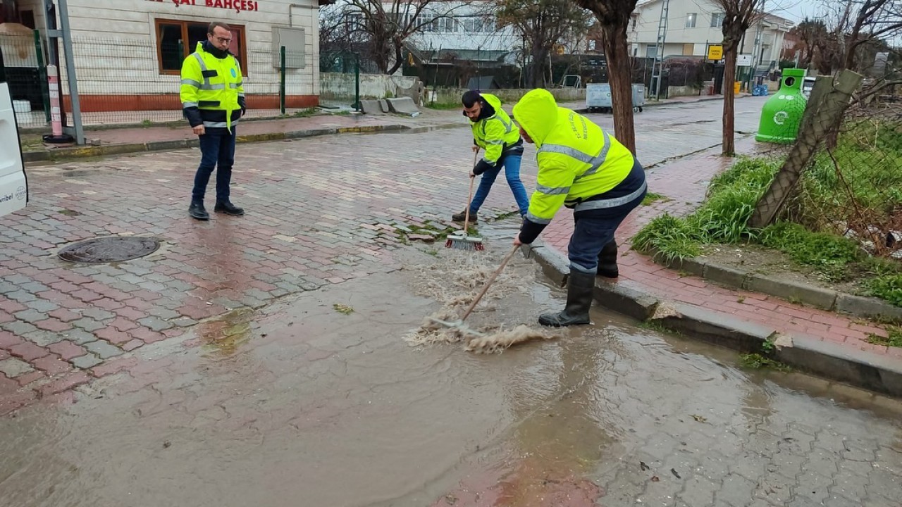 Silivri Belediyesi, yoğun yağışa karşı teyakkuzda
