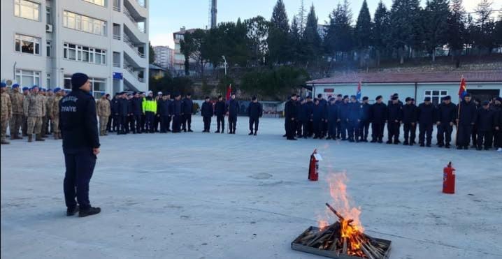 Bilecik’te jandarma personeline yangın eğitimi
?v=1