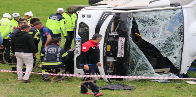 Bakan Bak’tan trafik kazasında hayatını kaybeden sporcular için taziye mesajı