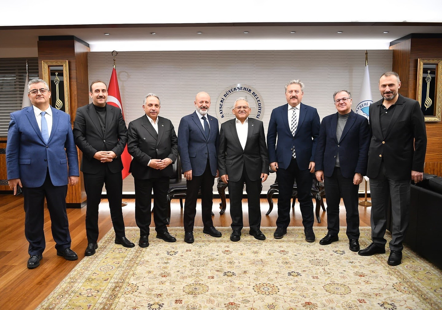 Büyükkılıç’tan başkanlarla ‘yatırım’ toplantısı
