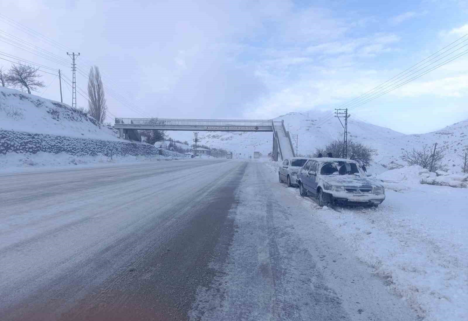 Malatya’da kar yağışı hayatı olumsuz etkiliyor
