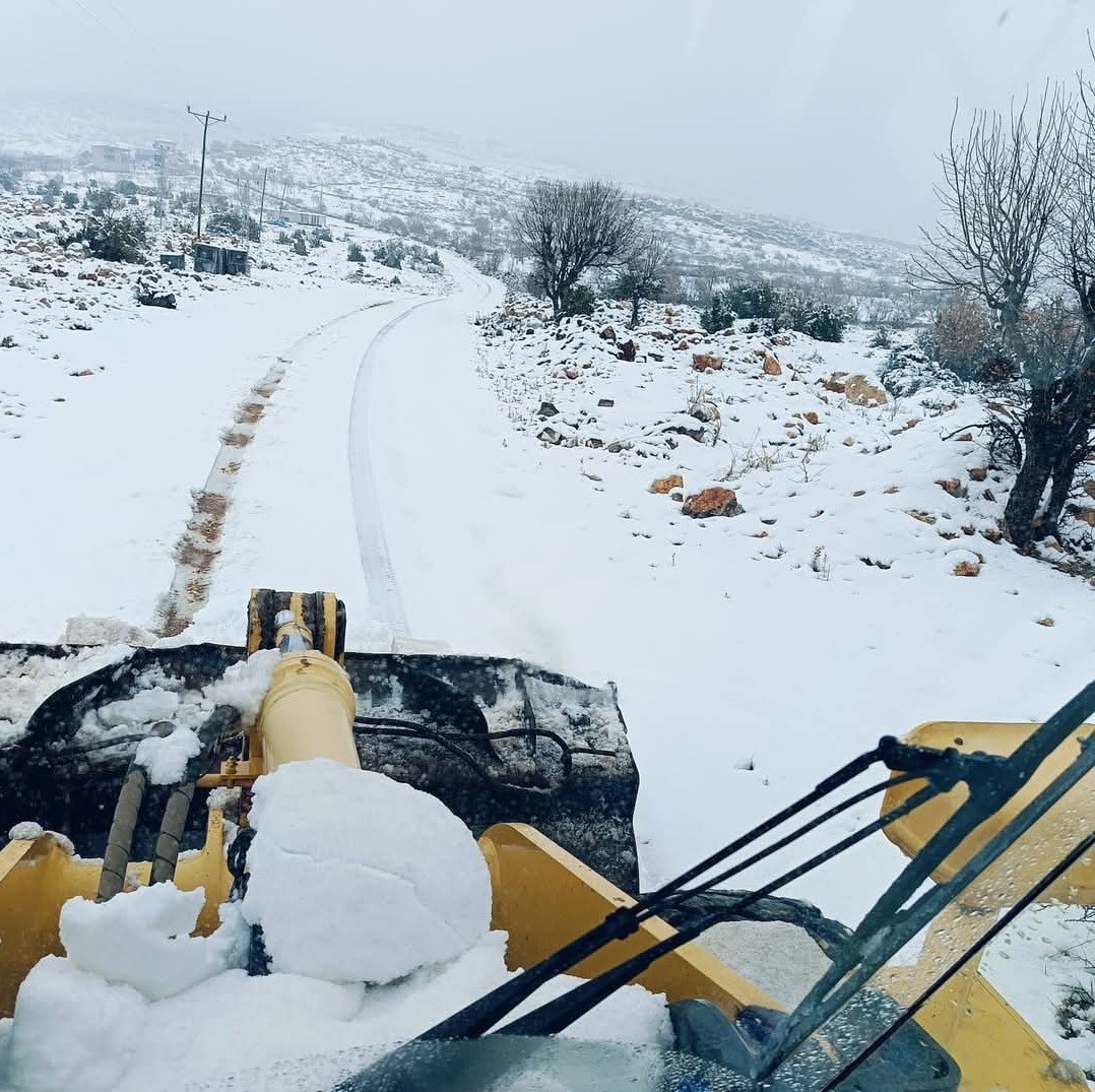 Adıyaman’da 45 köye ulaşım sağlanamıyor
?v=1