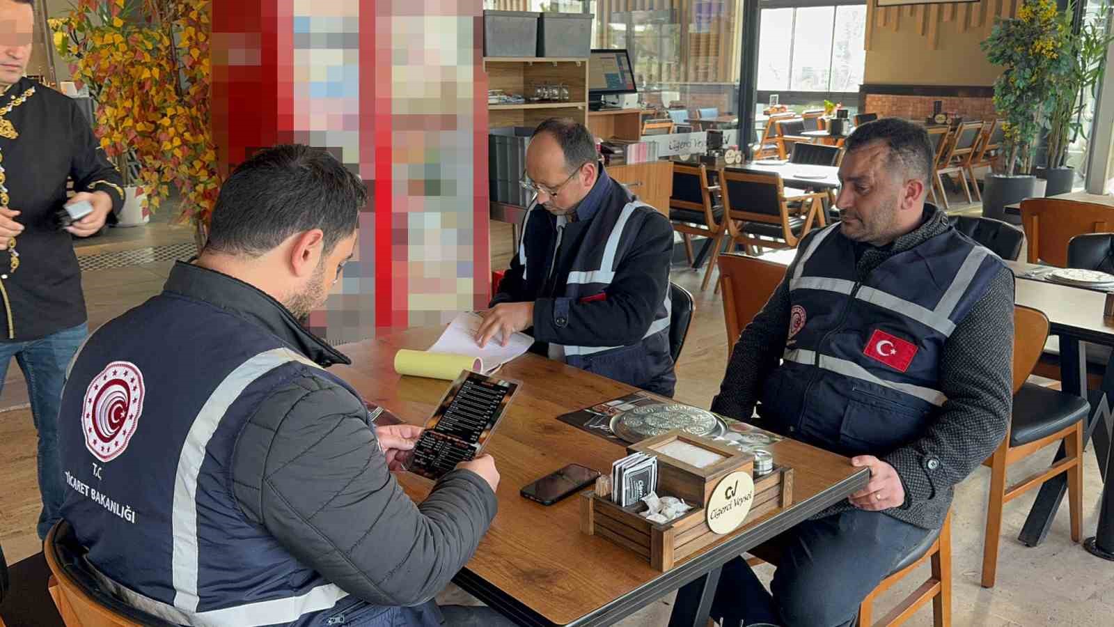 Tekirdağ’da Ramazan öncesi restoranlarda fiyat denetimi yapıldı
?v=1