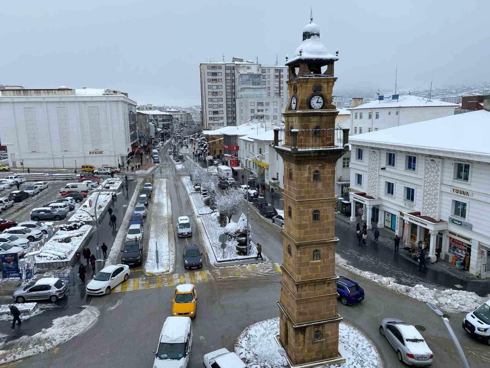 Yozgat’ta eğitime 1 gün daha ara verildi
?v=1