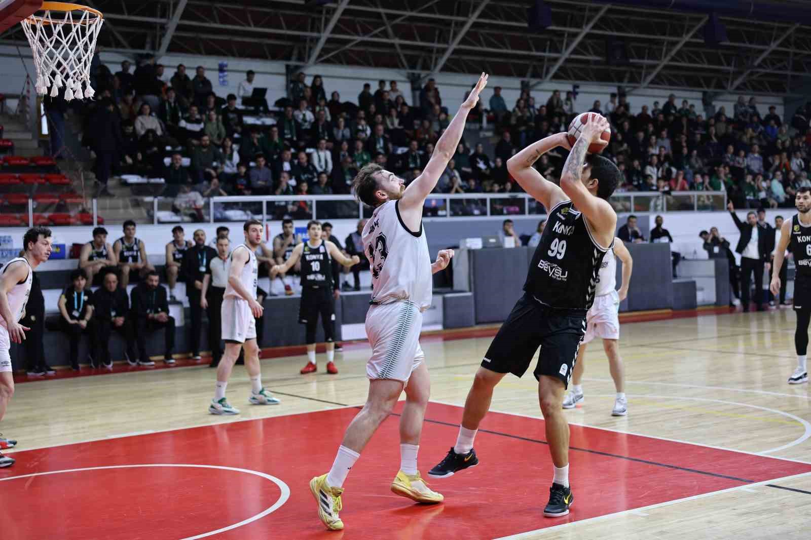 Sakarya Büyükşehir Basketbol Bornova’yı evinde ağırlıyor
?v=1