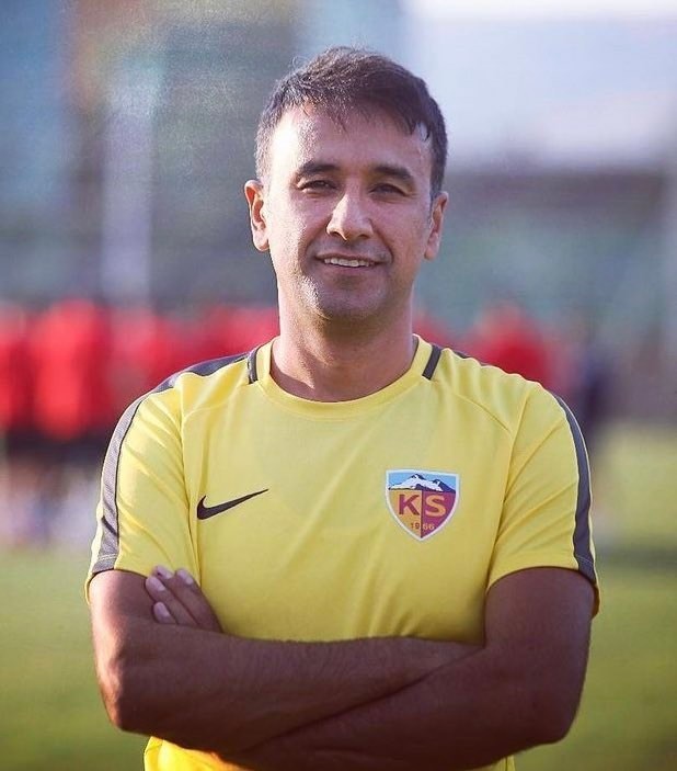 Kayserispor’da Mehmet Karakuş ile yollar ayrıldı
?v=1