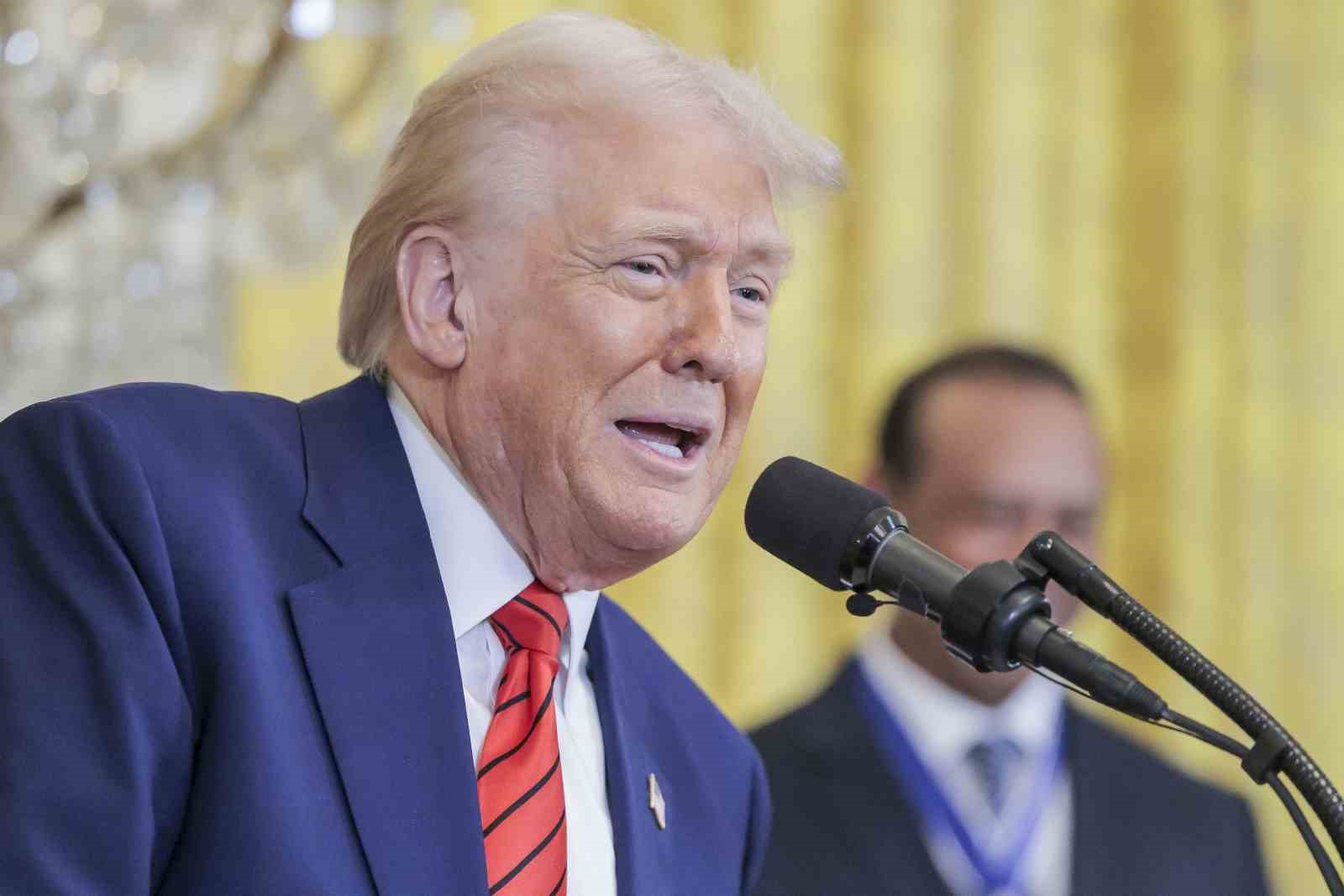 Trump’tan skandal  Gazze  açıklaması:  İsrail’in buradan neden vazgeçtiğini bilmiyorum 
?v=1