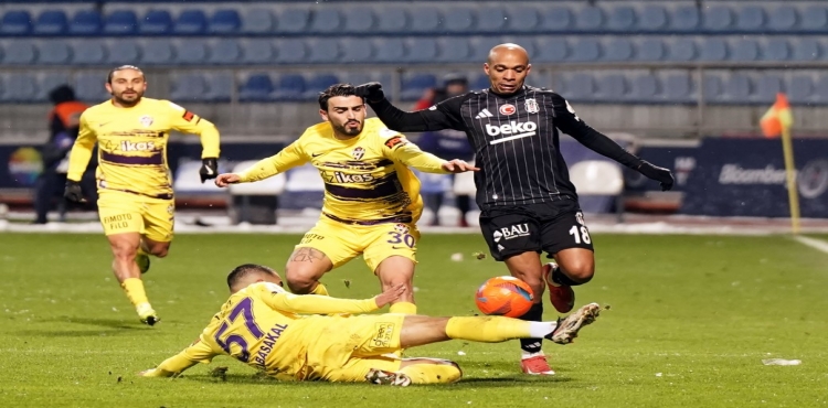 Trendyol Süper Lig: Eyüpspor: 1 - Beşiktaş: 3 (Maç sonucu)