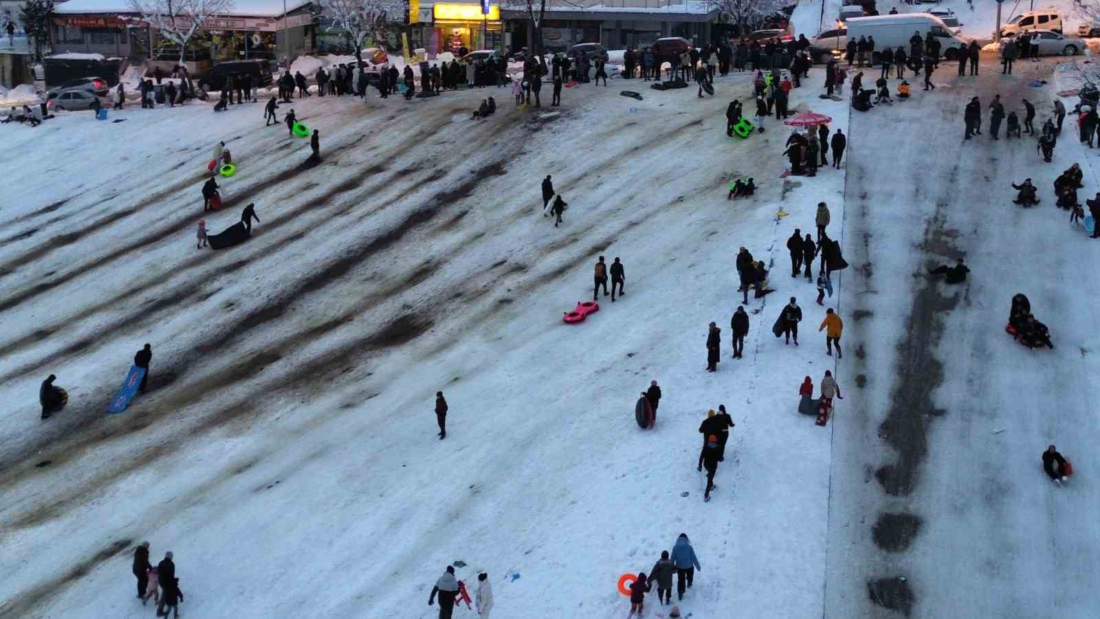 Binlerce Düzceli doğal kayak pistinde buluştu
?v=1