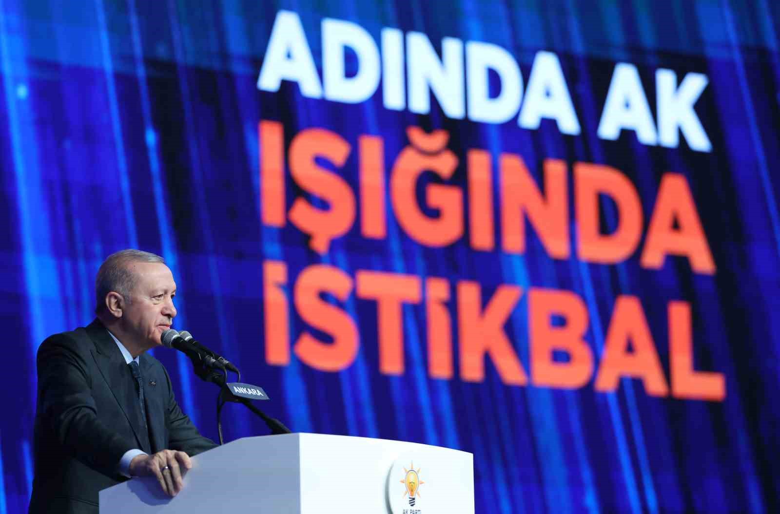 Cumhurbaşkanı Erdoğan, AK Parti 8’inci Olağan Büyük Kongresi’nde konuştu
?v=1