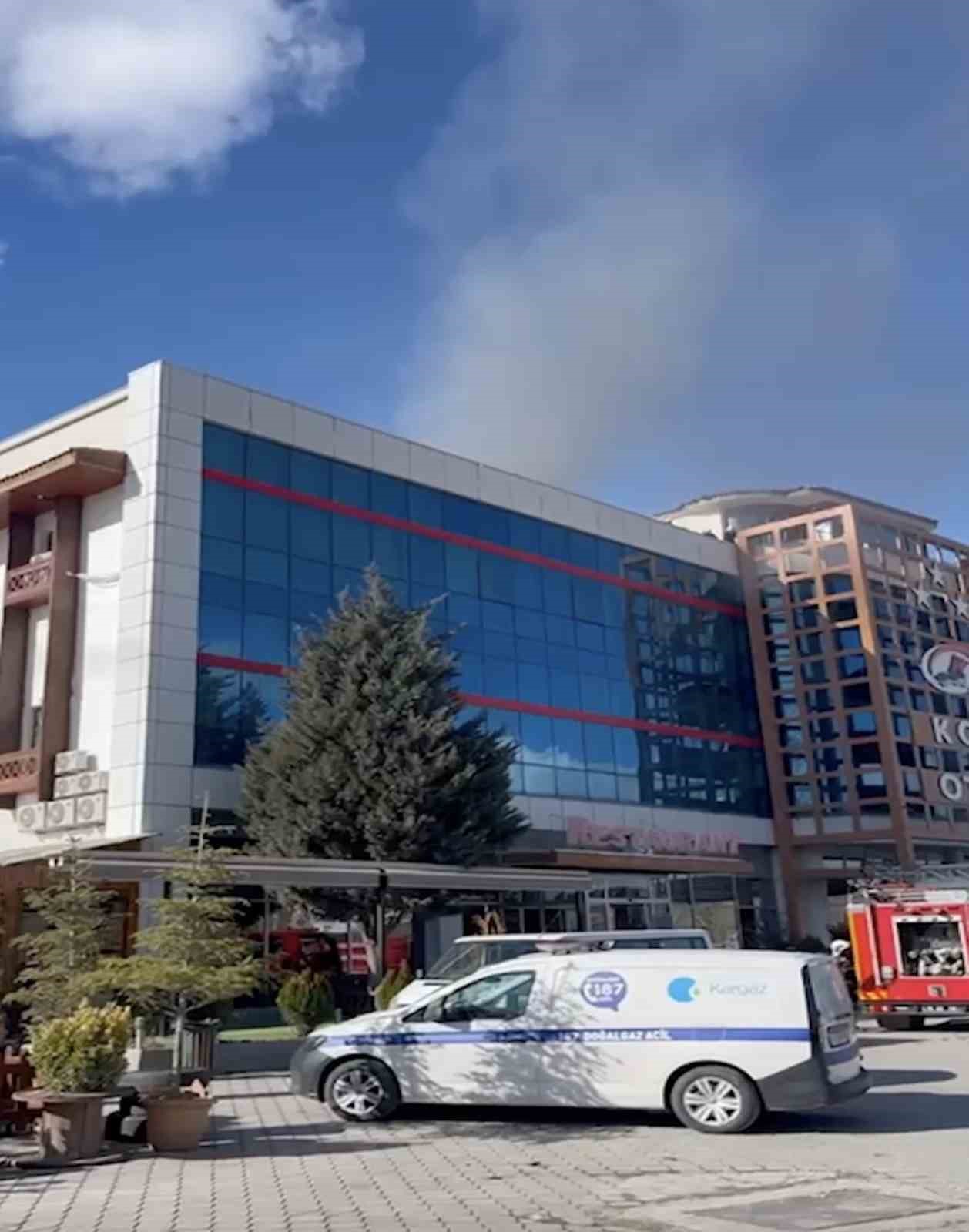 Çankırıda korkutan otel yangını: Ekiplerin hızlı müdahalesi ile söndürüldü
?v=1