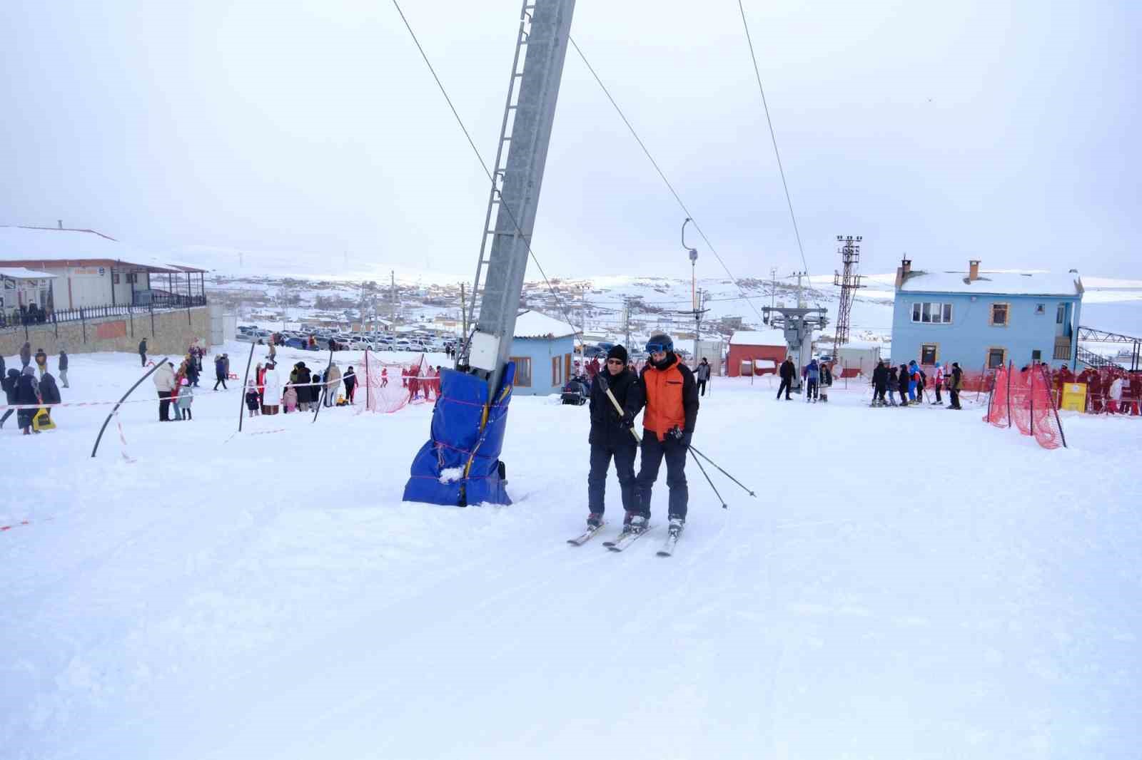 Abalı Kayak Merkezi kayakseverleri ağırladı
?v=1