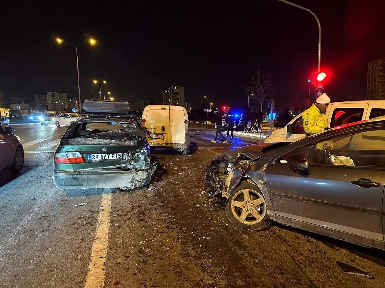 Kayseri’de zincirleme kaza: 1 yaralı
?v=1