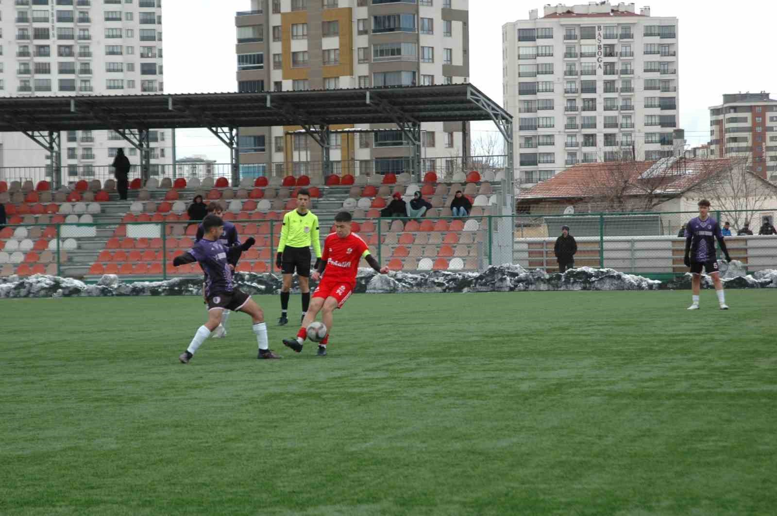 Gültepespor 2. yarıda güldü
?v=1