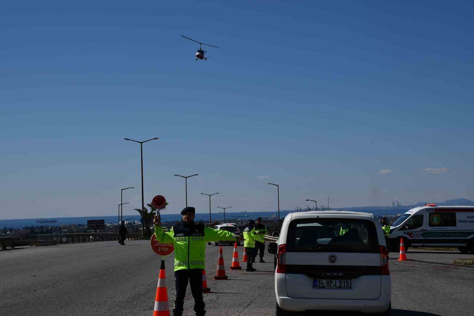 Hatay’da Cayrokopter ile trafik denetimi
?v=1