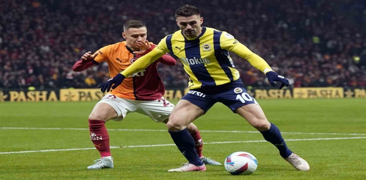 Trendyol Süper Lig: Galatasaray: 0 - Fenerbahçe: 0 (Maç devam ediyor)?v=1