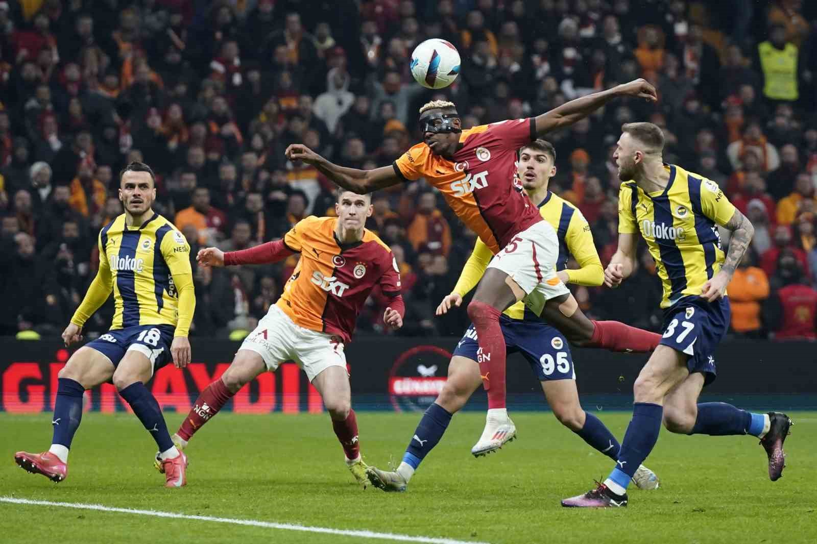 Trendyol Süper Lig: Galatasaray: 0 - Fenerbahçe: 0 (Maç sonucu)
?v=1