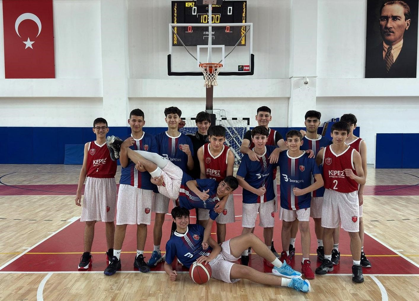 Kepez’in genç basketbolcuları galibiyet serisi yakaladı
?v=1