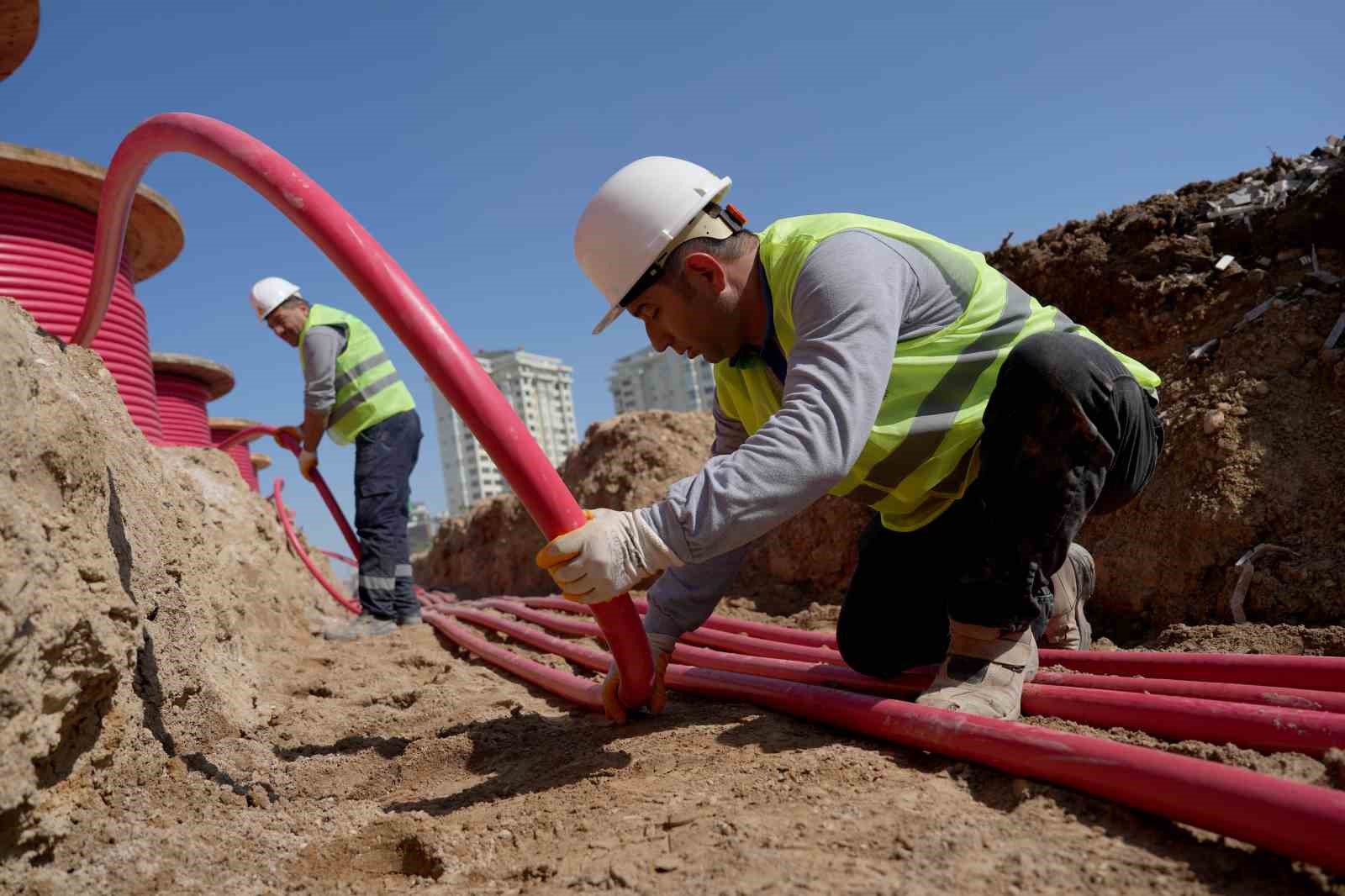 AEDAŞ’tan Alanya ve Gazipaşa’nın enerji altyapısına yatırım
?v=1