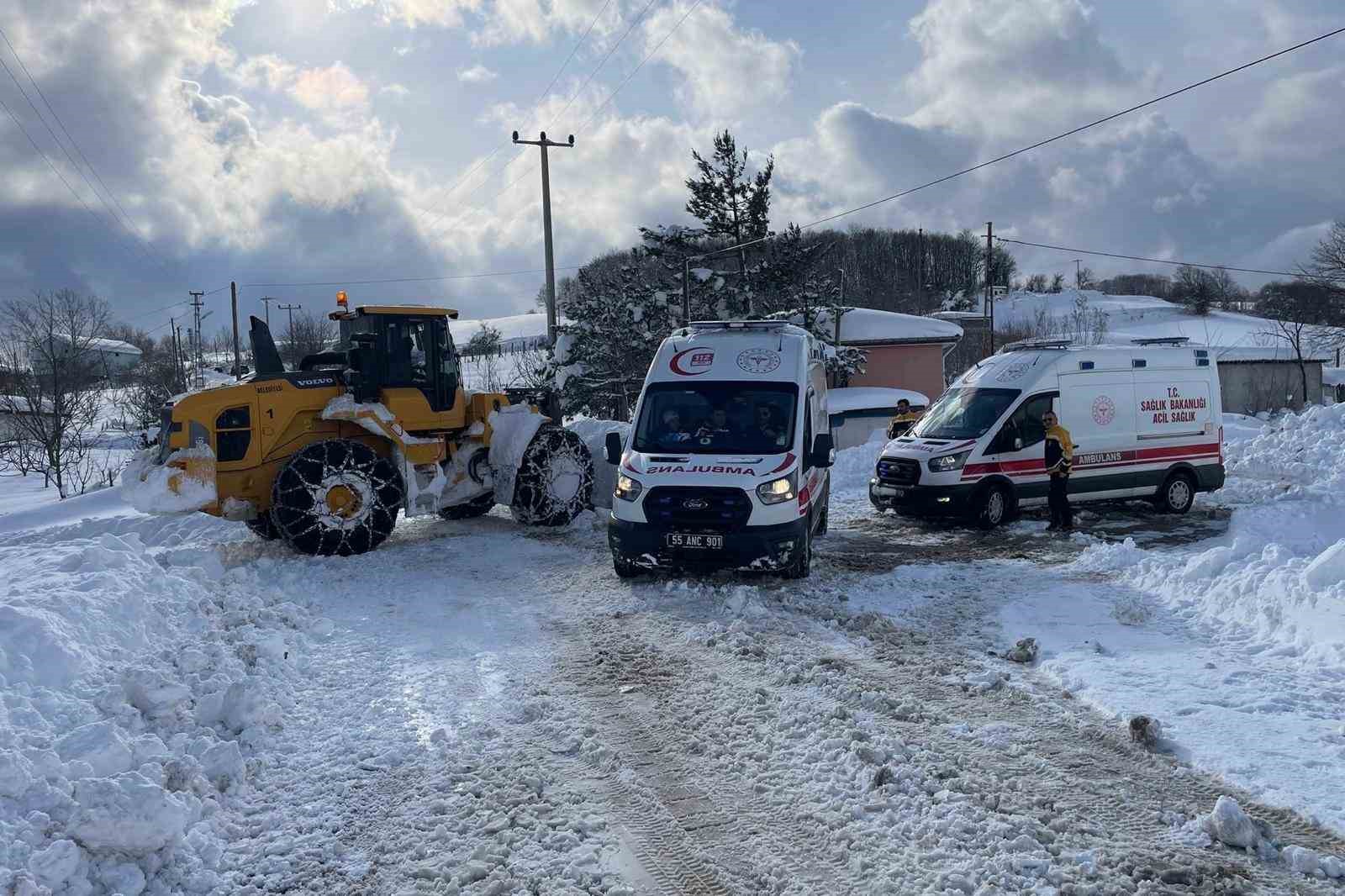 Samsun’da 98 hasta kar engelini Büyükşehir ile aştı
?v=1