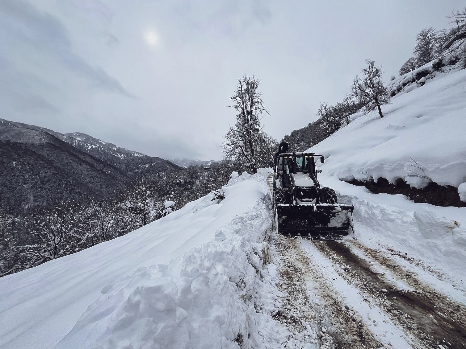 Rize’de 73 köy yolu ulaşıma kapandı
?v=1