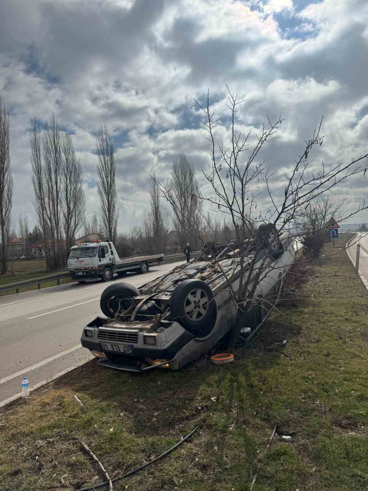 Orta refüje devrilen otomobilde sürücü yaralandı
?v=1