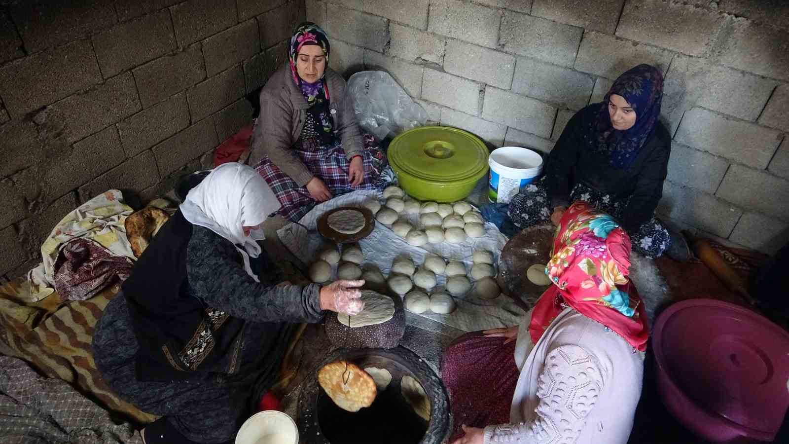 Van’da Ramazan ayının vazgeçilmez geleneği: Cevizli çörekler
?v=1