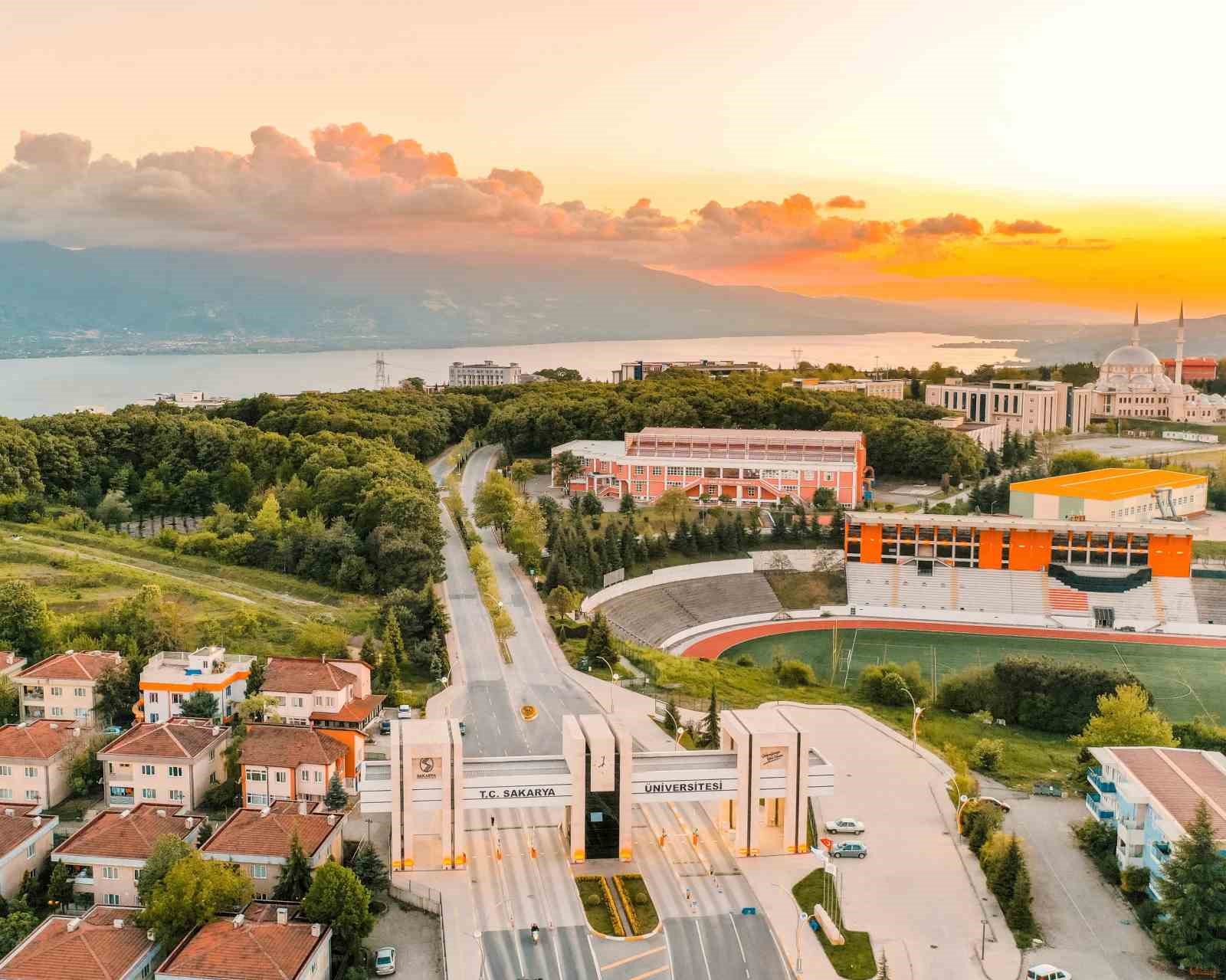 YÖK Başkanı Prof. Dr. Erol Özvar, SAÜ’lü akademisyenlerle buluşuyor
?v=1