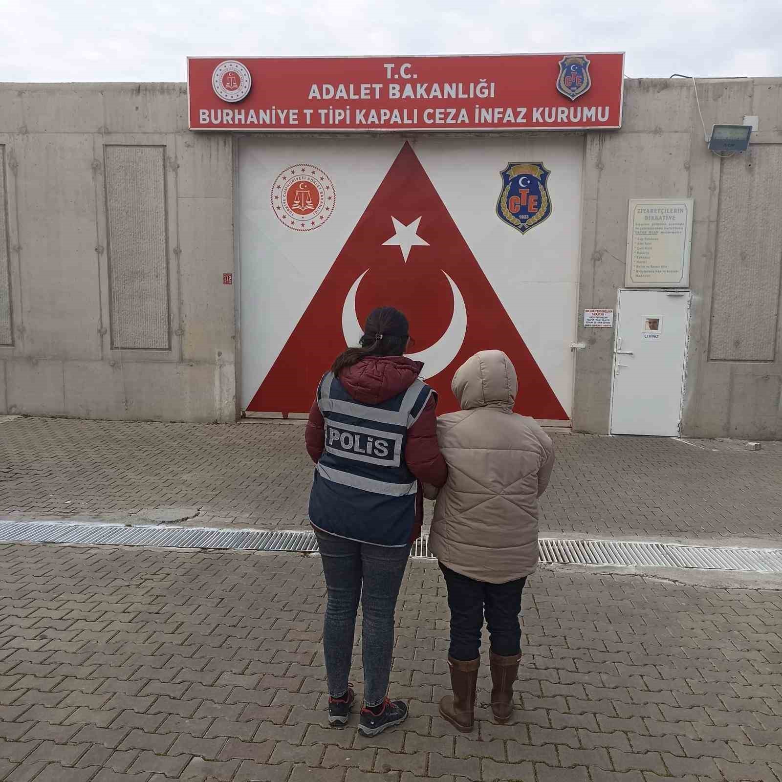 Balıkesir’de kesinleşmiş 62 yıl hapis cezası bulunan kişi yakalandı
?v=1