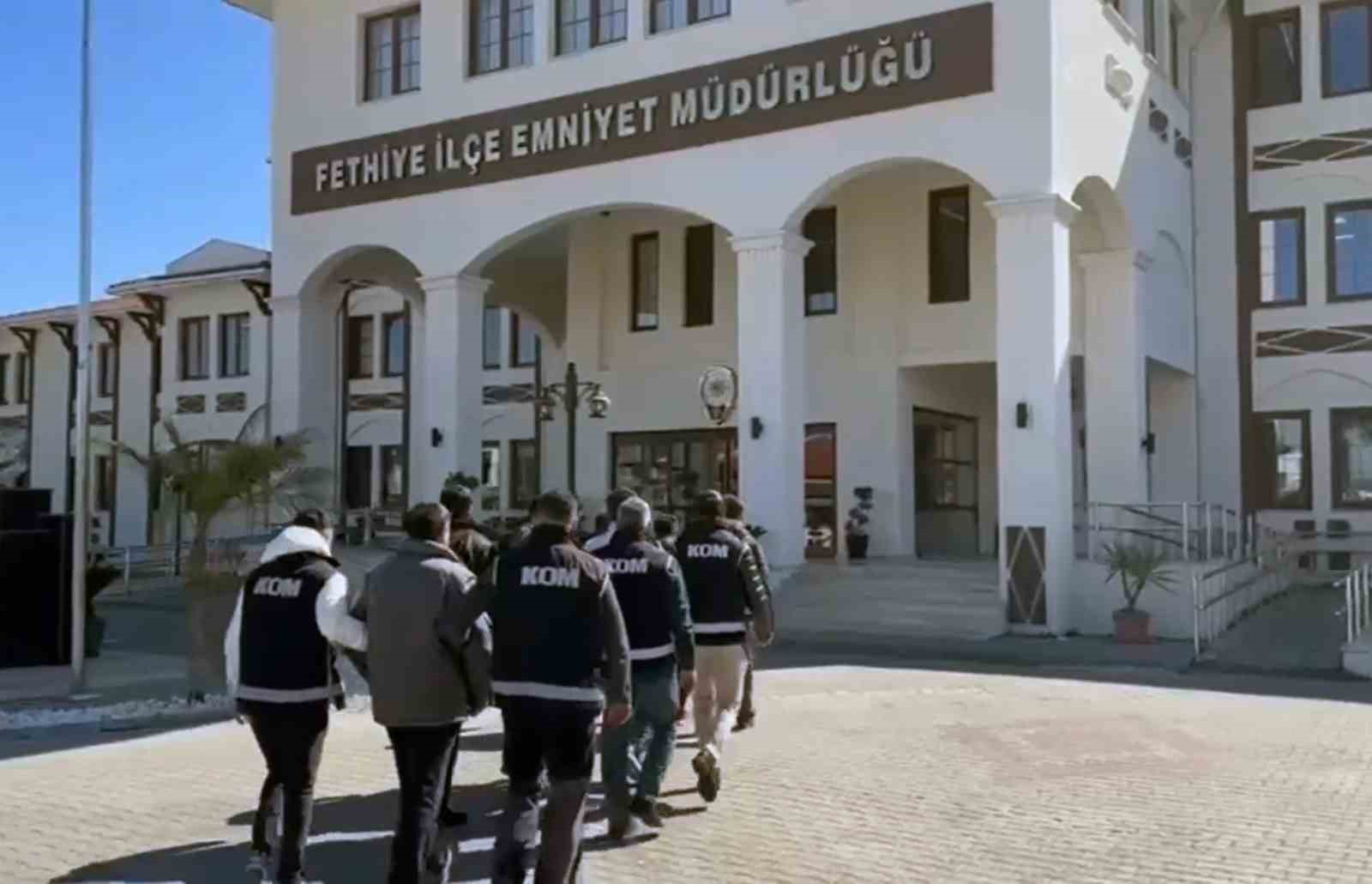 Fethiye’de FETÖ terör örgütünün finans yapılanmasına yönelik operasyonu
?v=1