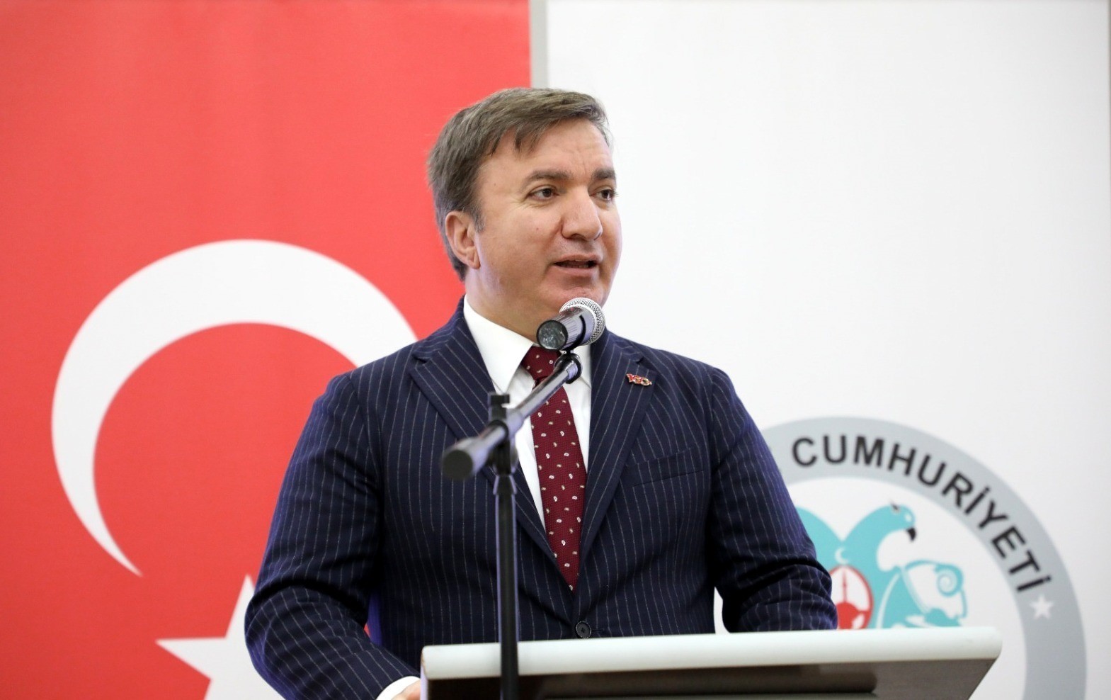 Vali Aydoğdu:  Ramazan ayı; ruh ve gönül dünyamızın ferahlık bulduğu, kardeşliğimizin pekiştiği, dayanışma bilincimizin güçlendiği, iyiliklerin çoğaldığı aydır 
?v=1