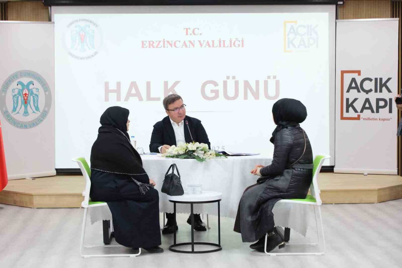 Vali Aydoğdu,  Halk Günü nde 61 vatandaşı dinledi
?v=1