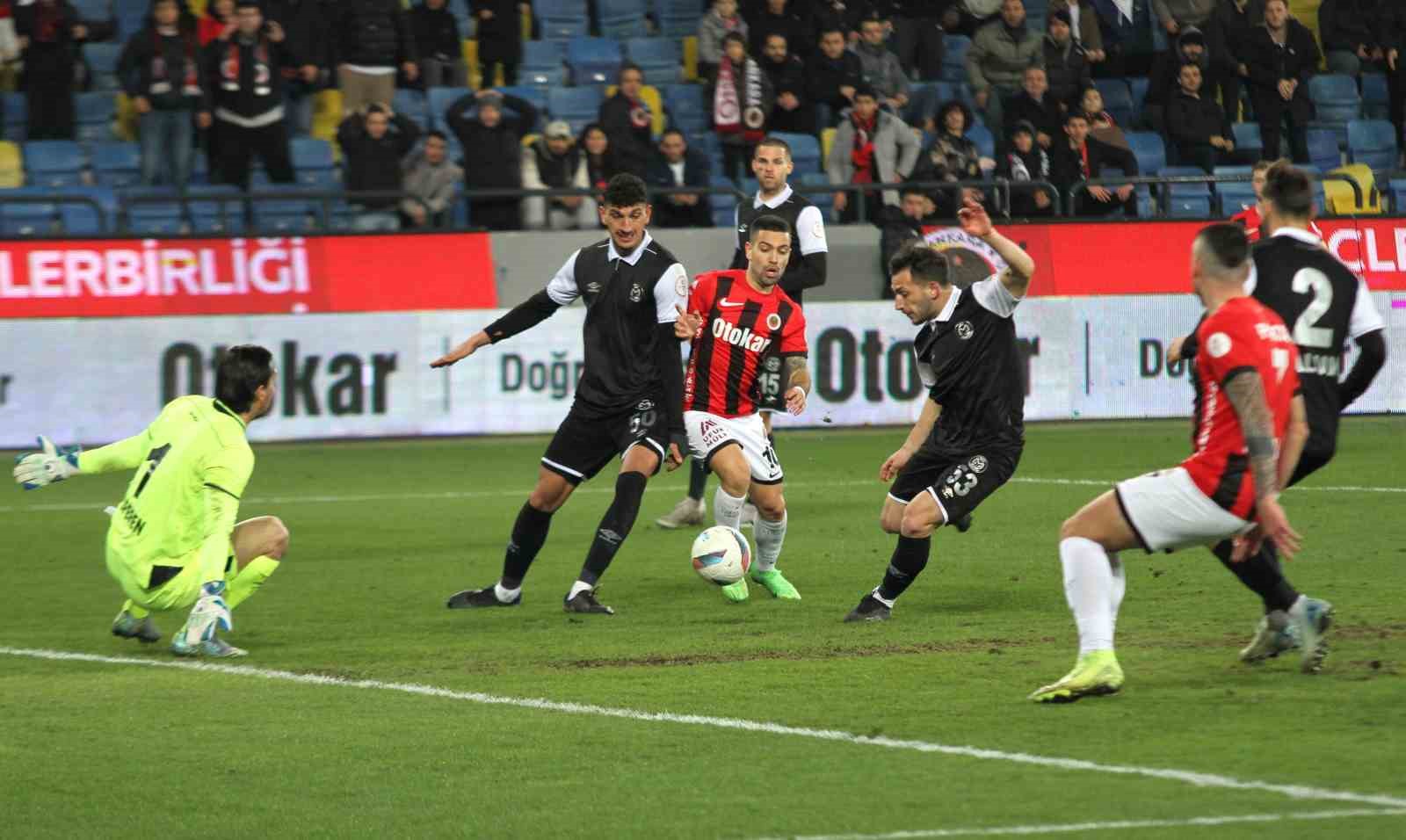 Trendyol 1. Lig: Gençlerbirliği: 3 - Manisa FK: 0
?v=1