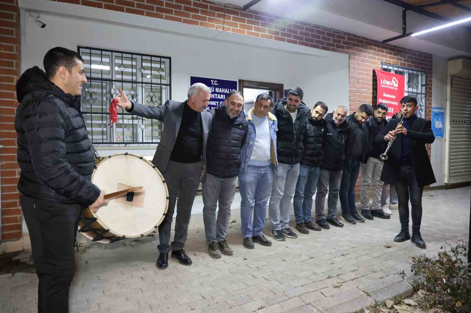 Elazığ’da Ramazan ayının ilk sahuru geleneksel gırnata eşliğinde karşılandı
?v=1