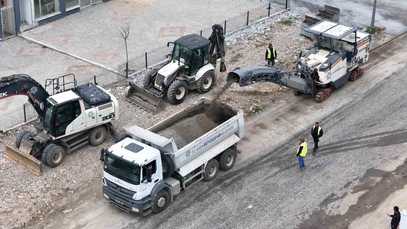 Karacasu Caddesi’nde kazı çalışmaları başladı
?v=1