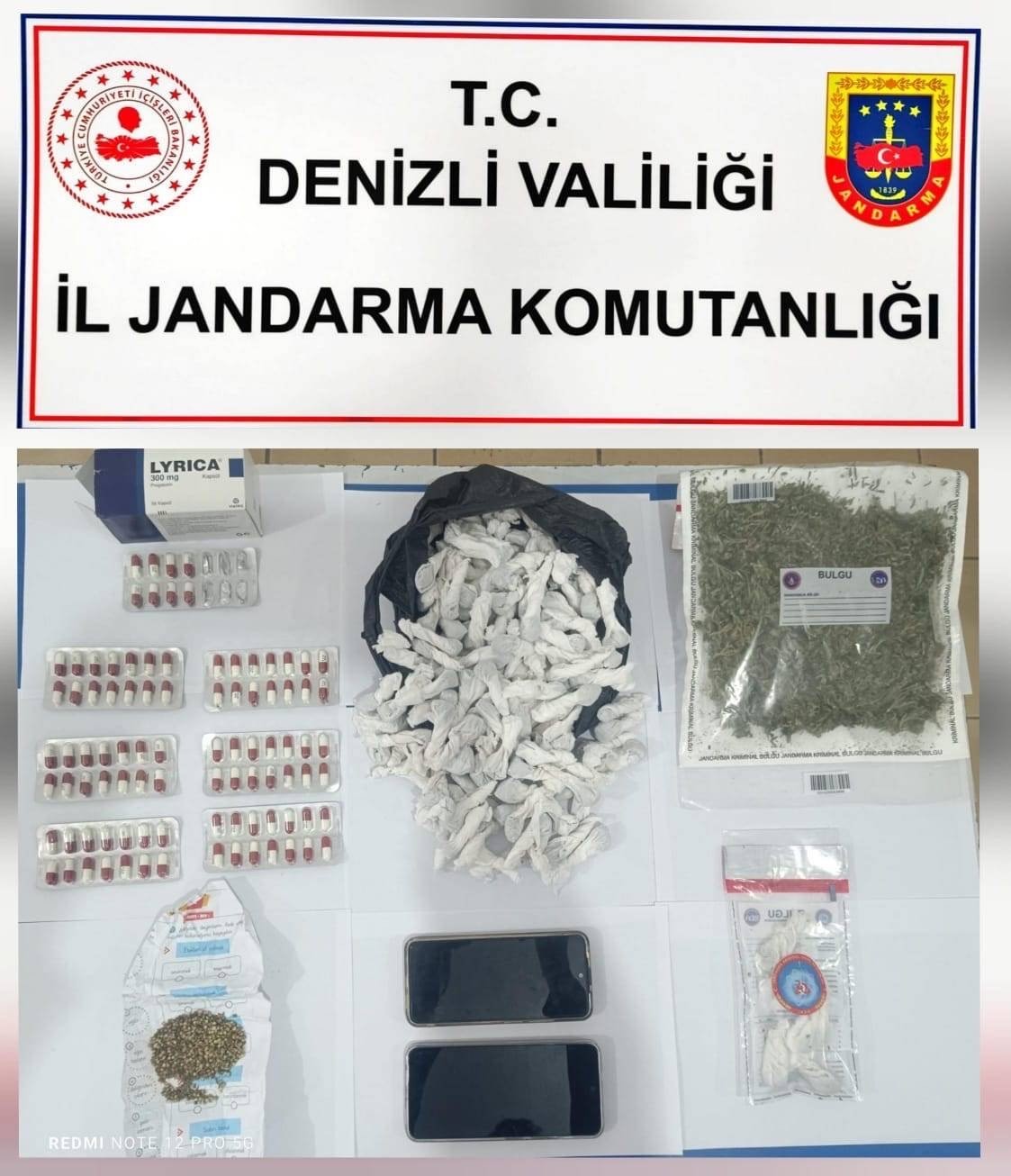 Yüklü miktarda uyuşturucu ile yakalanan 2 tacir tutuklandı
?v=1