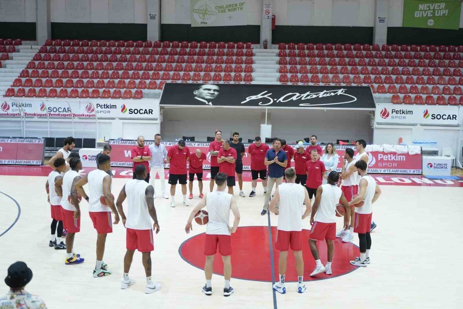 Aliağa Petkimspor, A. Efes deplasmanında
?v=1