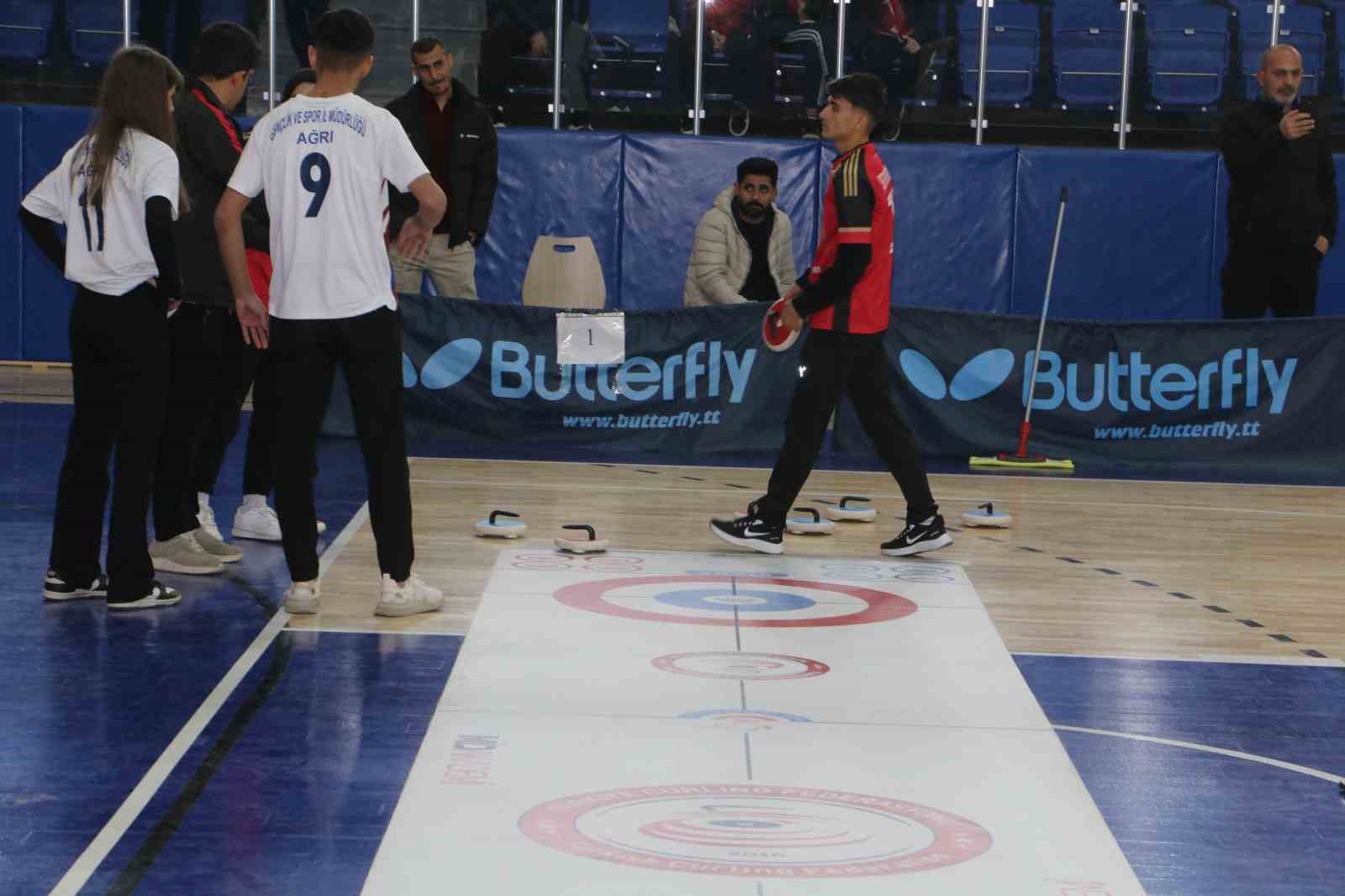 Diyarbakır ilk kez ’Floor Curling’ turnuvasına ev sahipliği yaptı
?v=1