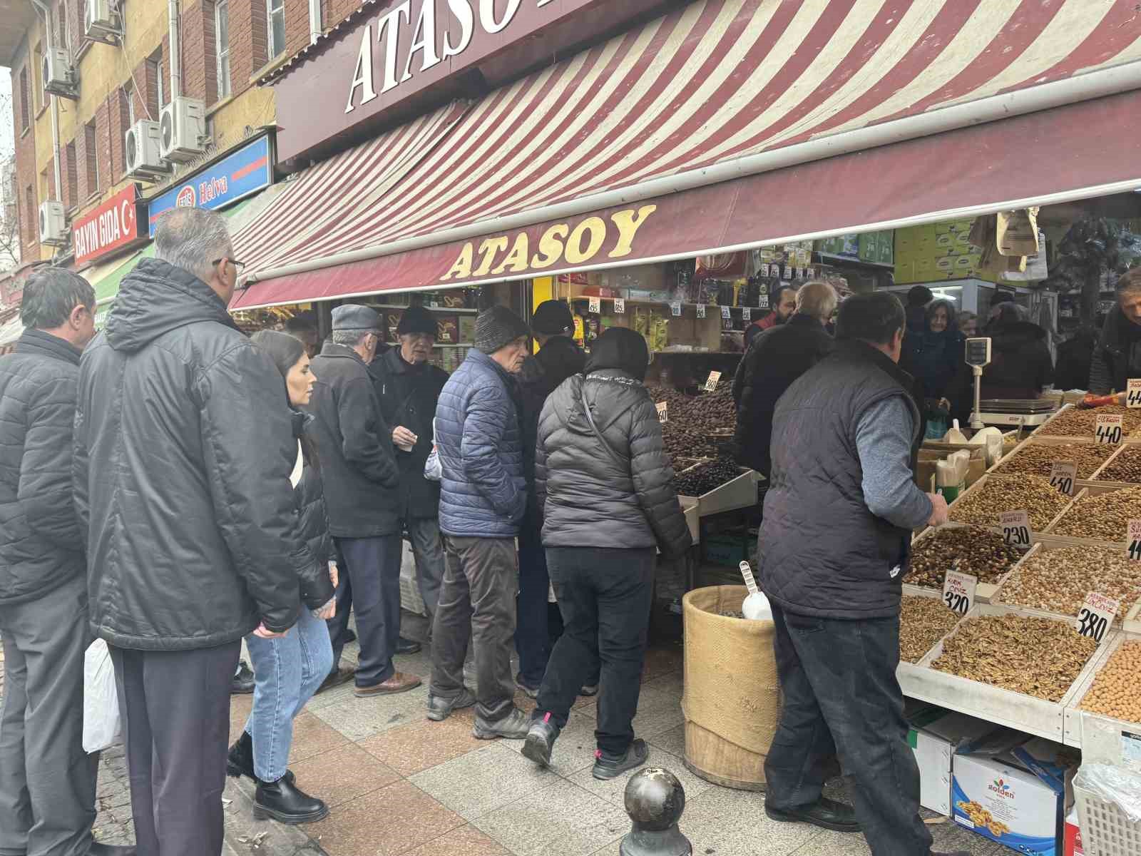 Esnaf yoğunluktan memnun
?v=1